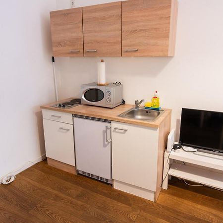Vienna City Apartments - Metro 1160 Вена Экстерьер фото