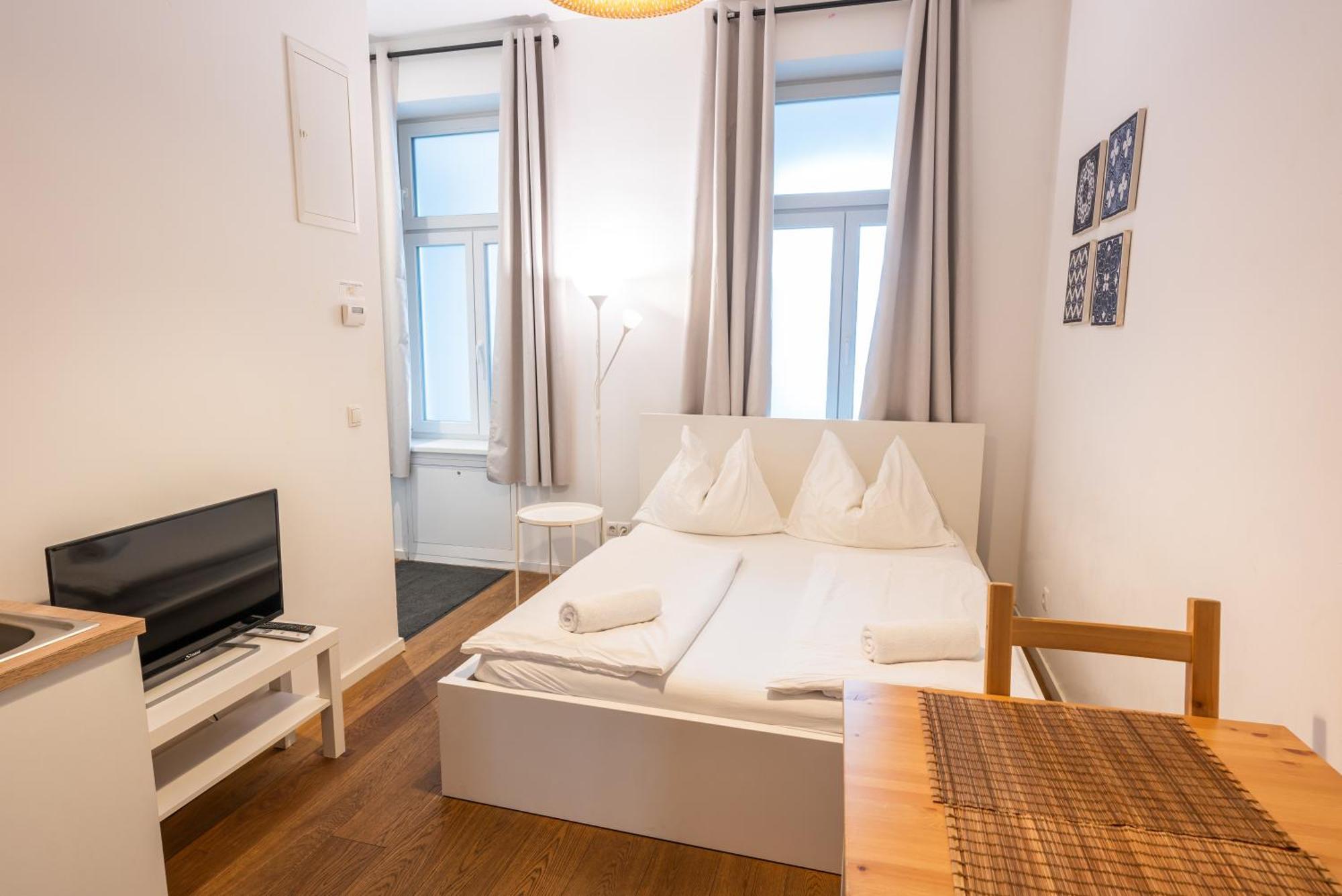Vienna City Apartments - Metro 1160 Вена Экстерьер фото