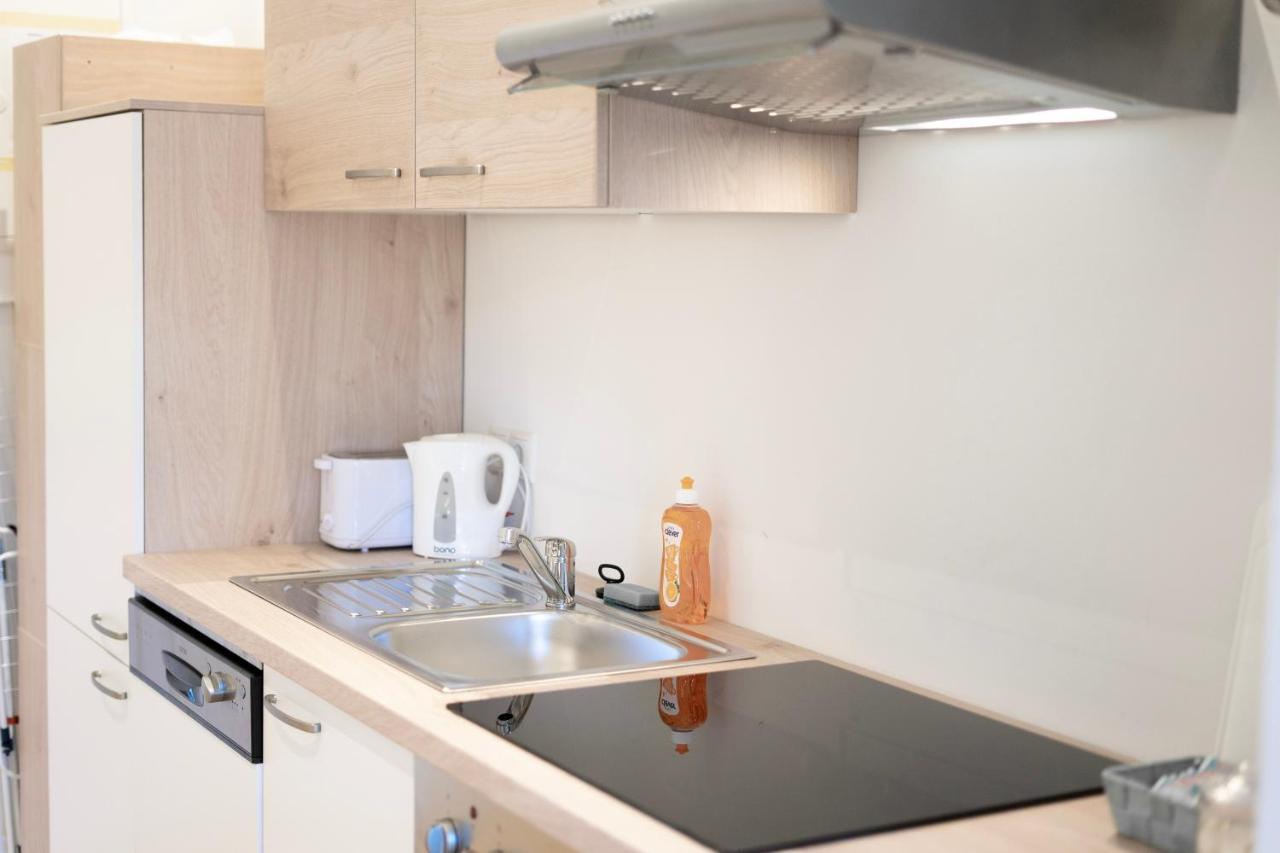 Vienna City Apartments - Metro 1160 Вена Экстерьер фото